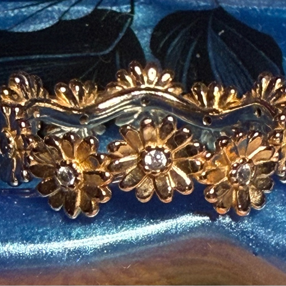 Pandora Sparkling Daisy Flower Crown Ring